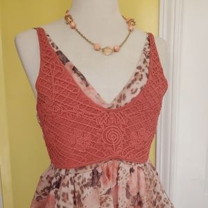 Marineblu Ruffled Top